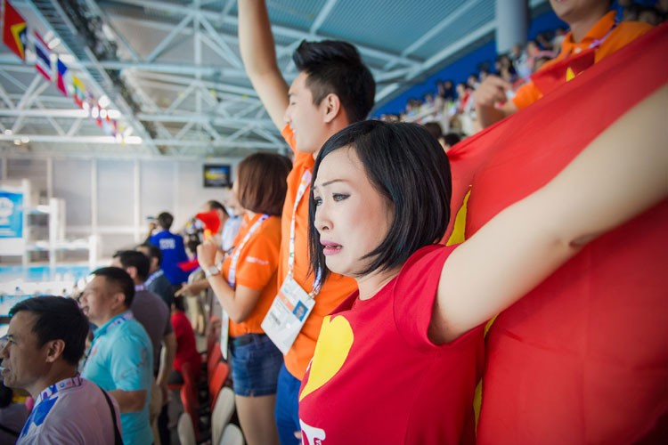 Ca si Phuong Thanh khoc cuoi cung SEA Games 28-Hinh-8